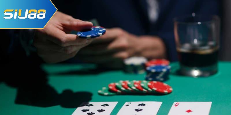 Hiểu Bluff trong Poker là gì để áp dụng hiệu quả